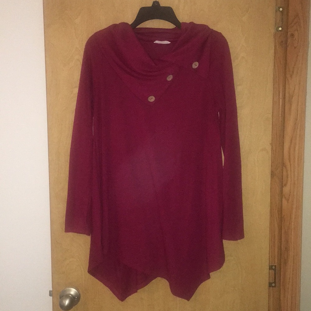 Button neck asymmetrical hem tunic top